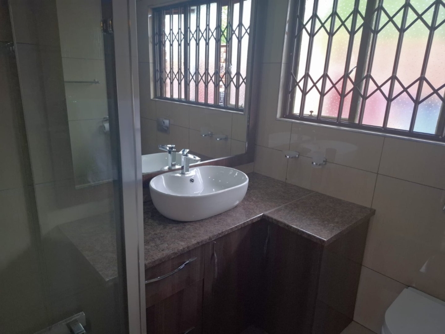 5 Bedroom Property for Sale in Fichardt Park Free State